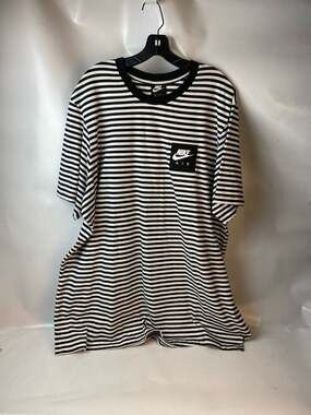 Nike Air Black and White Horizontal Striped T-Shirt Sz 2XL